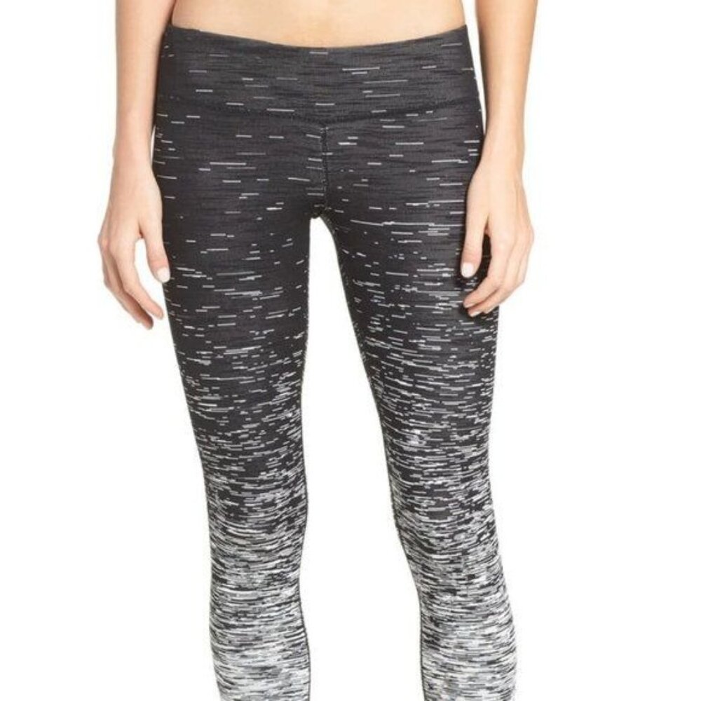 Zella Static Reversible Leggings in Black/Gray/White - Size XS
